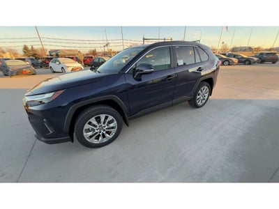 2025 Toyota RAV4 XLE Premium