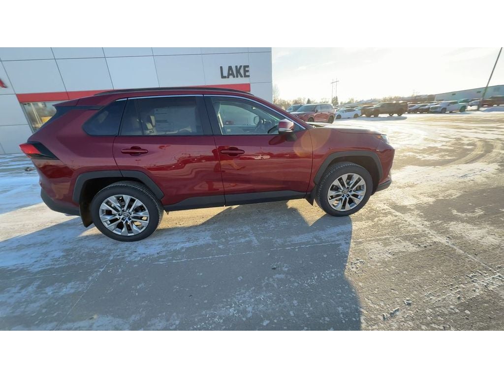 2025 Toyota RAV4 XLE Premium