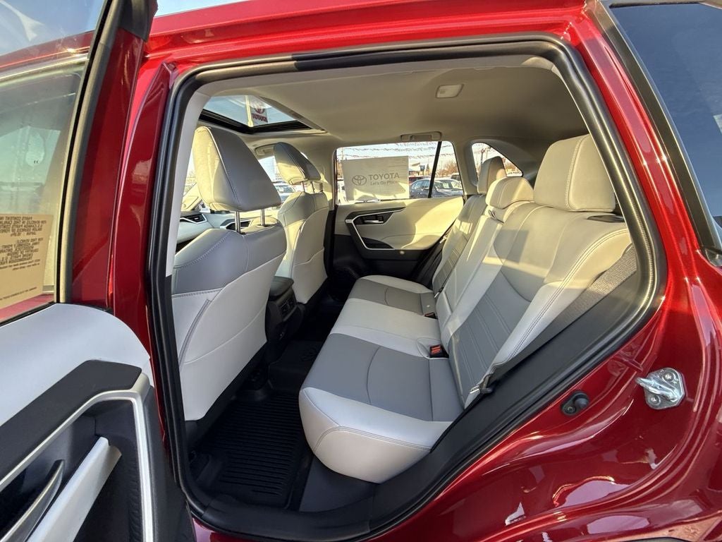 2025 Toyota RAV4 XLE Premium