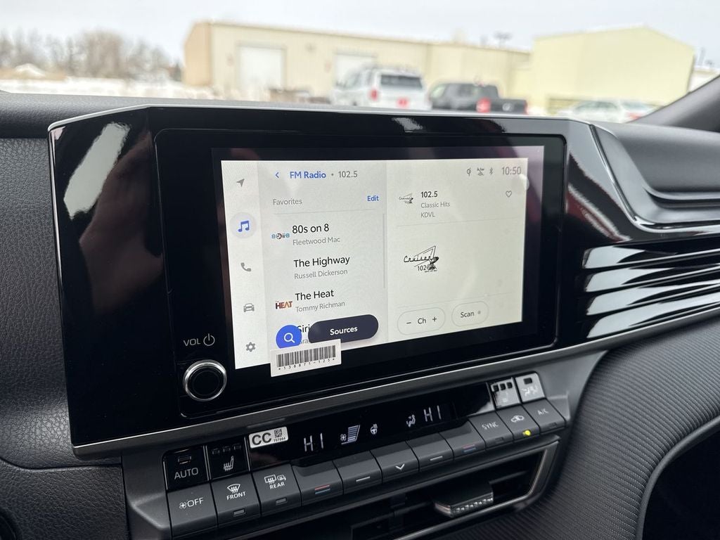 2026 Toyota Camry SE AWD