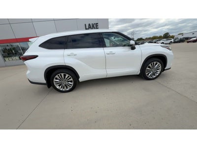2026 Toyota Highlander Platinum