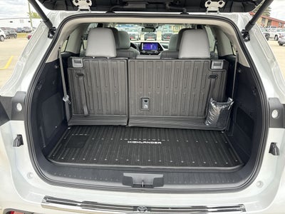 2026 Toyota Highlander Platinum