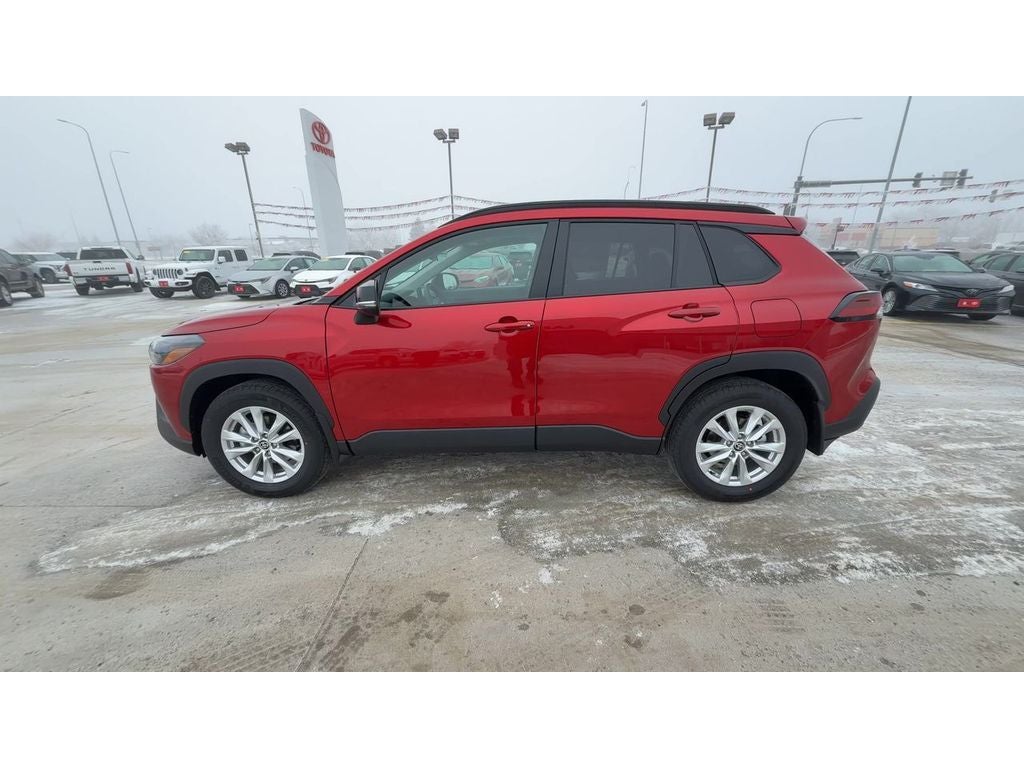 2026 Toyota Corolla Cross LE