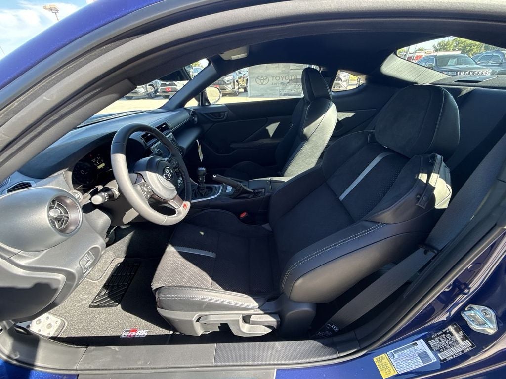 2026 Toyota GR86 Premium MT