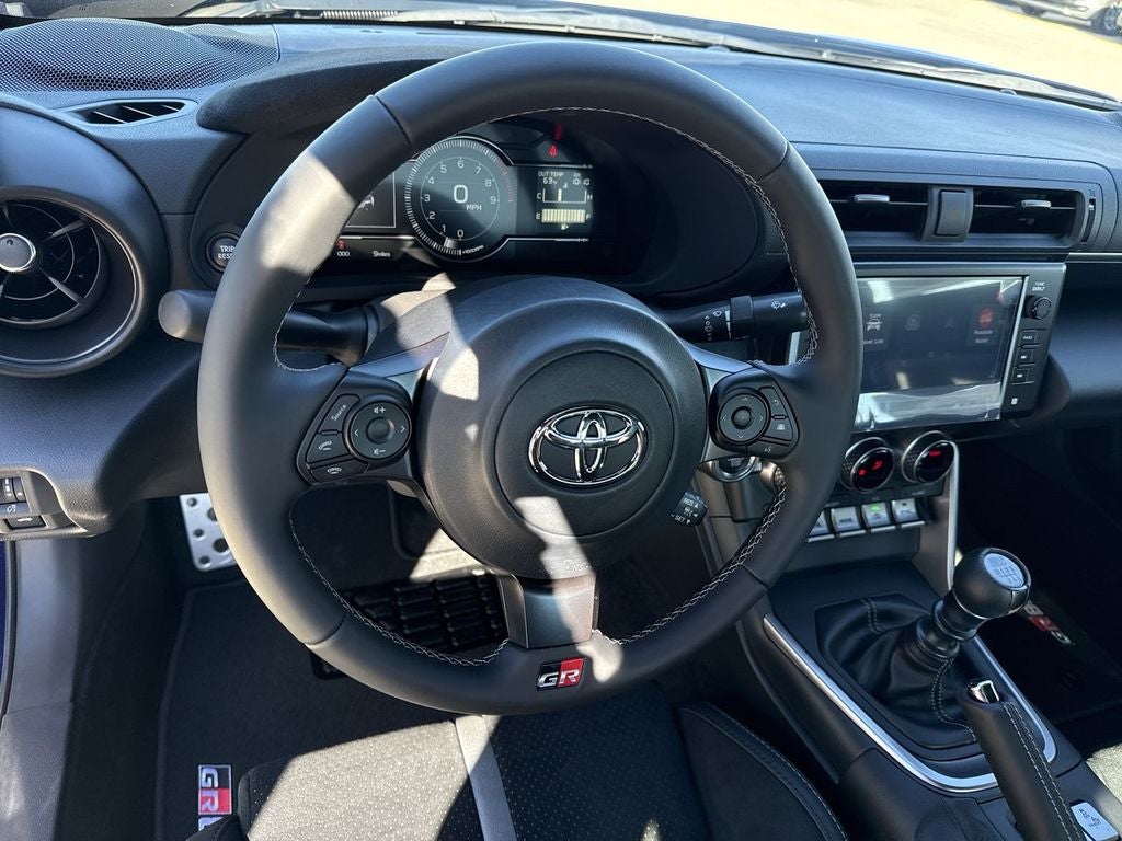 2026 Toyota GR86 Premium MT