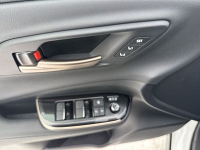 2025 Toyota Toyota Crown Signia Limited