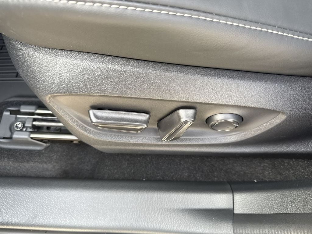 2026 Toyota Toyota Crown Platinum