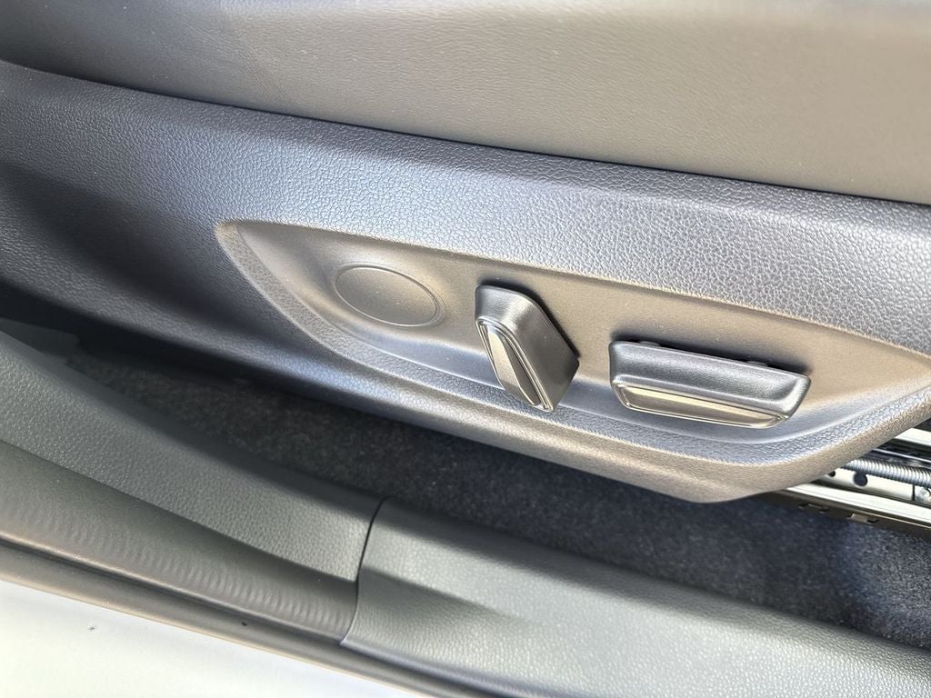 2026 Toyota Toyota Crown Platinum